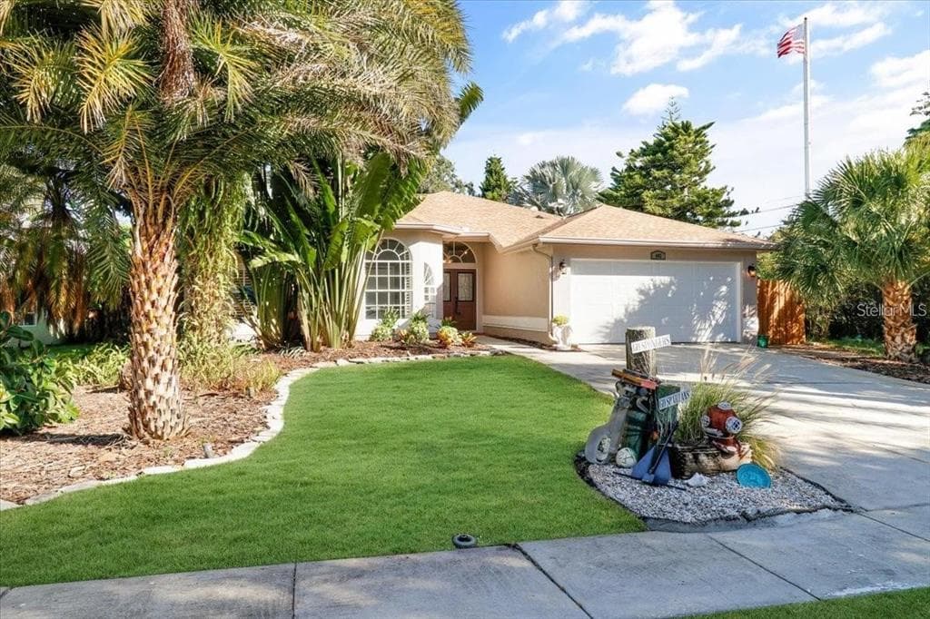 402 VILLAGE DRIVE TARPON SPRINGS, FL 34689