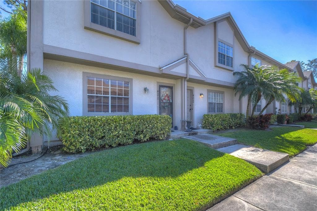 402 BOUGH AVENUE UNIT 402 CLEARWATER, FL 33760