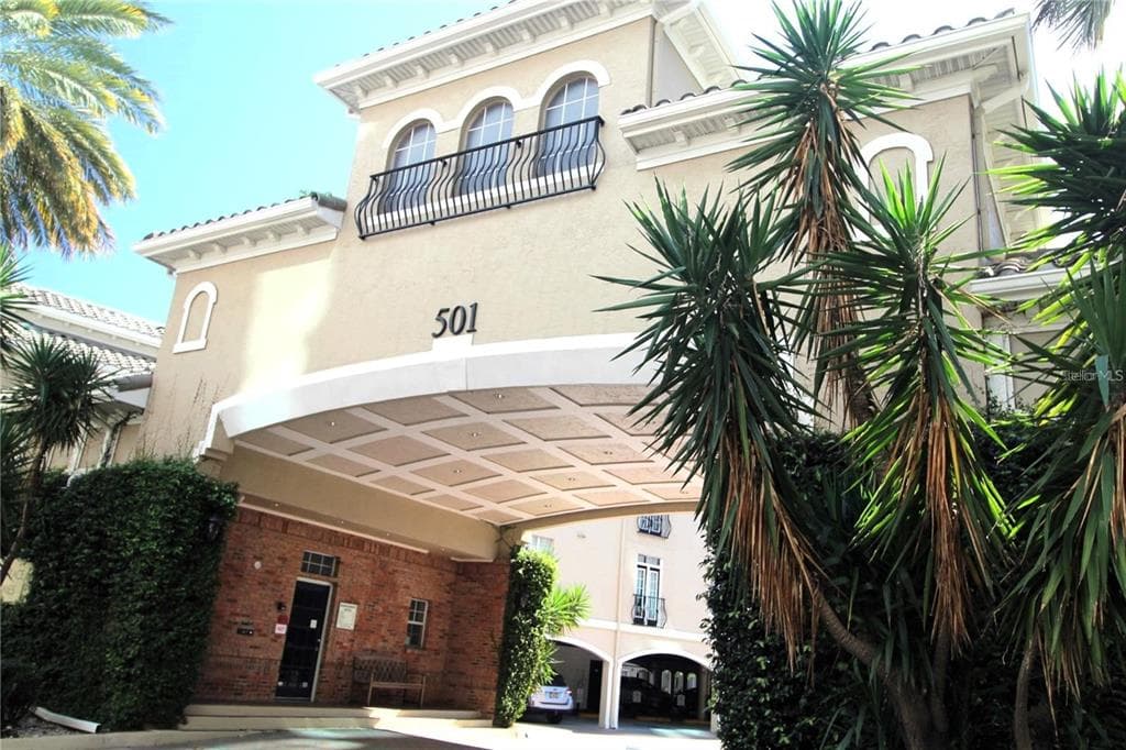 501 KNIGHTS RUN AVENUE UNIT 2124 TAMPA, FL 33602