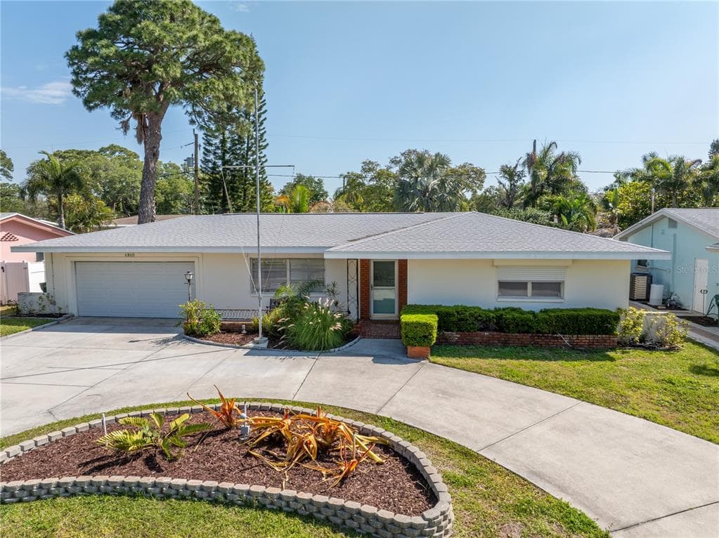 1310 ROBIN ROAD S ST PETERSBURG, FL 33707