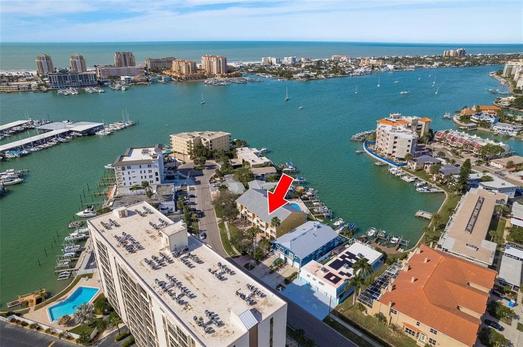 234 DOLPHIN POINT UNIT 6 CLEARWATER, FL 33767