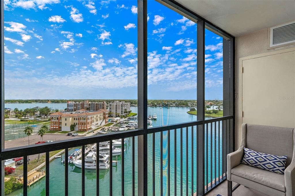 10355 PARADISE BOULEVARD UNIT 909 TREASURE ISLAND, FL 33706