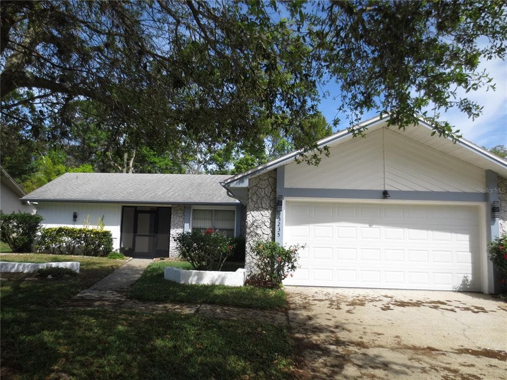 3235 E DORCHESTER DRIVE PALM HARBOR, FL 34684