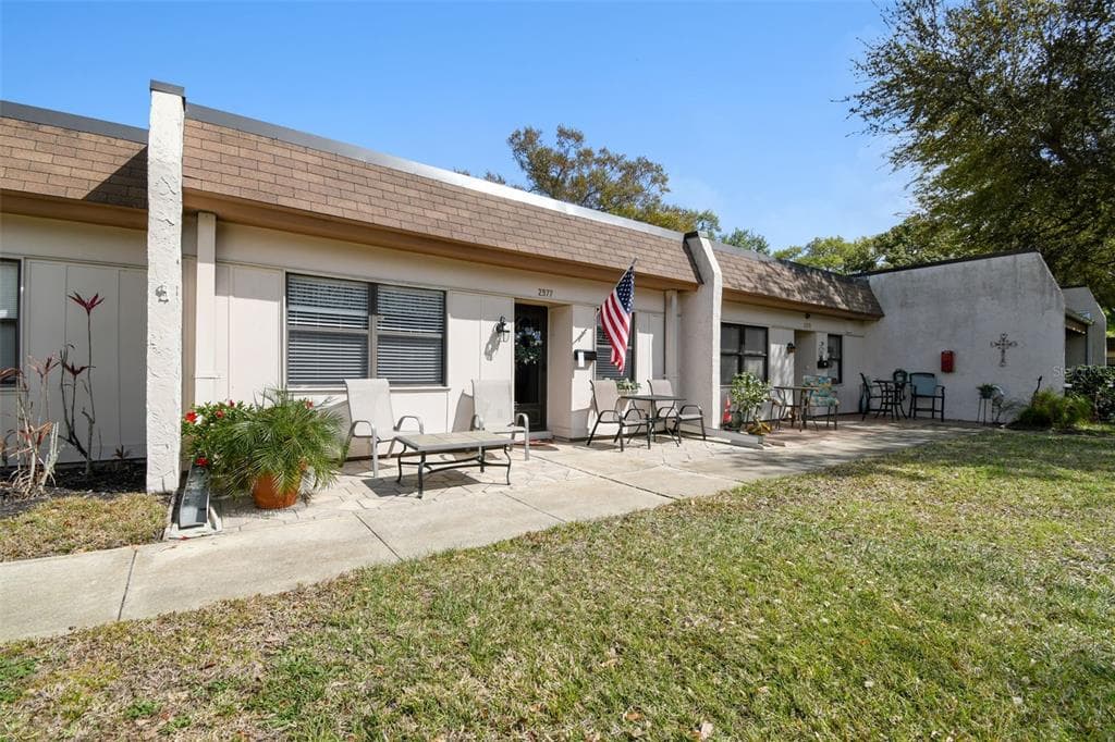 2977 FLINT DRIVE N CLEARWATER, FL 33759