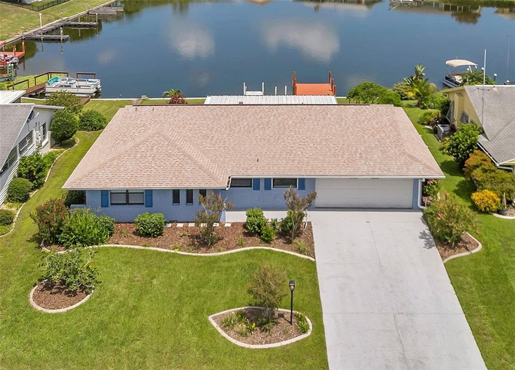 1707 TAHOE DRIVE SUN CITY CENTER, FL 33573