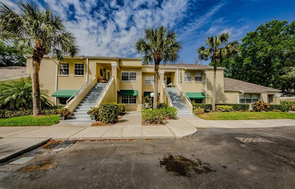 10835 INDIAN HILLS COURT UNIT 20 SEMINOLE, FL 33777
