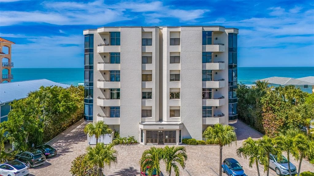 19828 GULF BOULEVARD UNIT 202 INDIAN SHORES, FL 33785