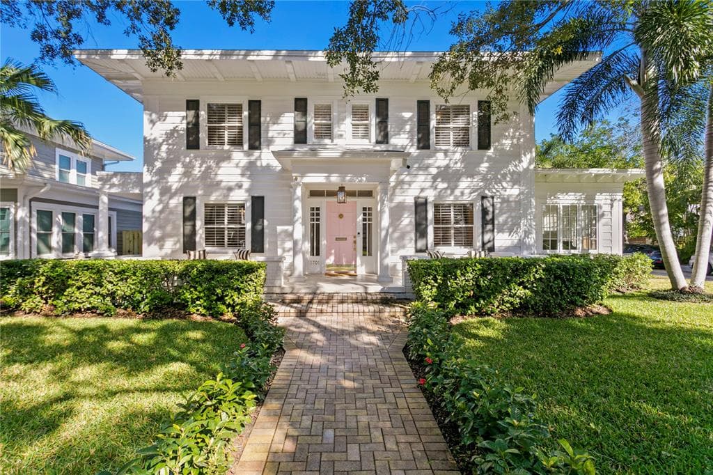 2701 W JETTON AVENUE TAMPA, FL 33629