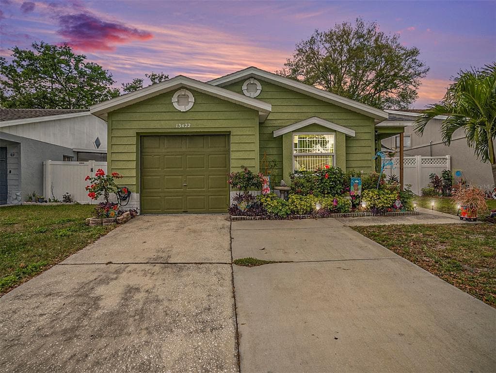13422 LARAWAY DRIVE RIVERVIEW, FL 33579