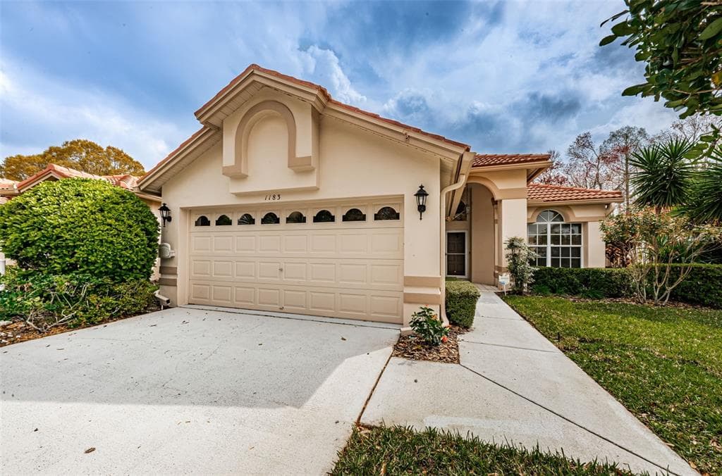 1183 DARTFORD DRIVE TARPON SPRINGS, FL 34688
