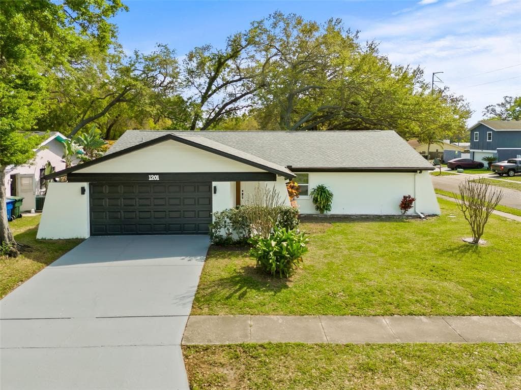 1201 MARKLEY DRIVE