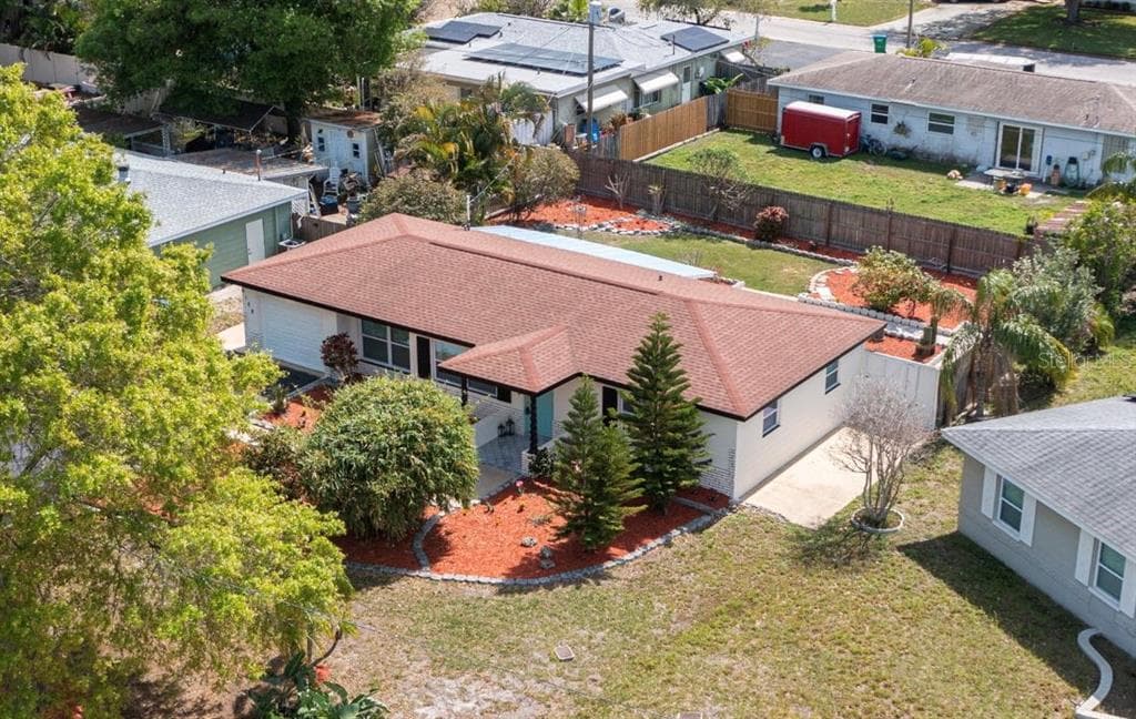 6158 46TH AVENUE N KENNETH CITY, FL 33709