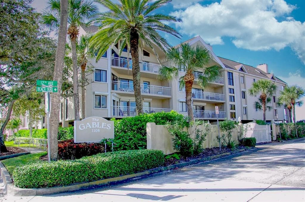 1108 GULF BOULEVARD UNIT 102 INDIAN ROCKS BEACH, FL 33785