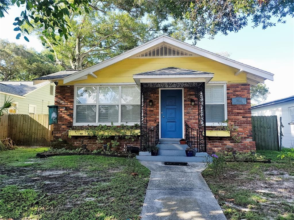 3026 BURLINGTON AVENUE N ST PETERSBURG, FL 33713
