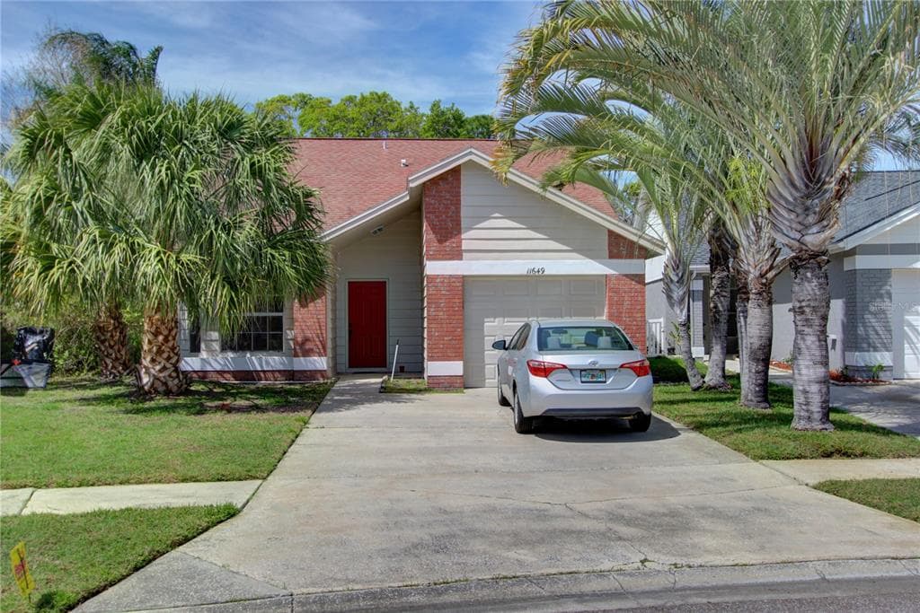 11649 SUNSHINE POND ROAD TAMPA, FL 33635