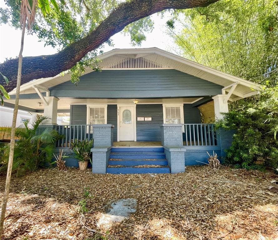 902 W COLUMBUS DRIVE TAMPA, FL 33602