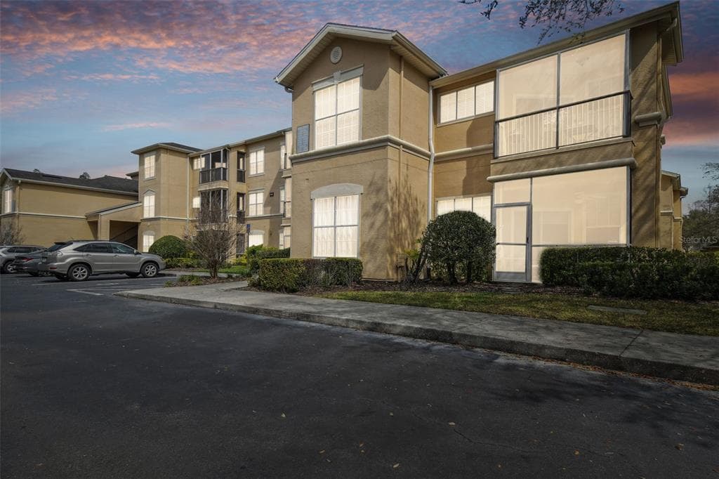 5125 PALM SPRINGS BOULEVARD UNIT 5205 TAMPA, FL 33647