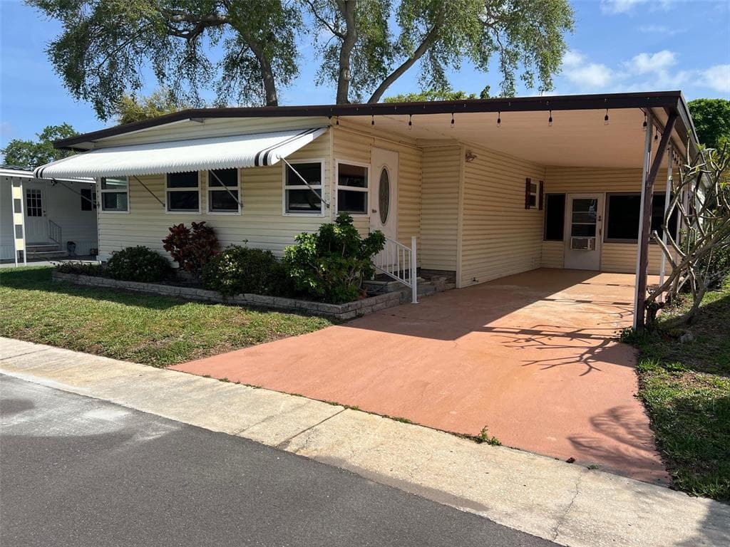 29250 US HIGHWAY 19 N UNIT 558 CLEARWATER, FL 33761