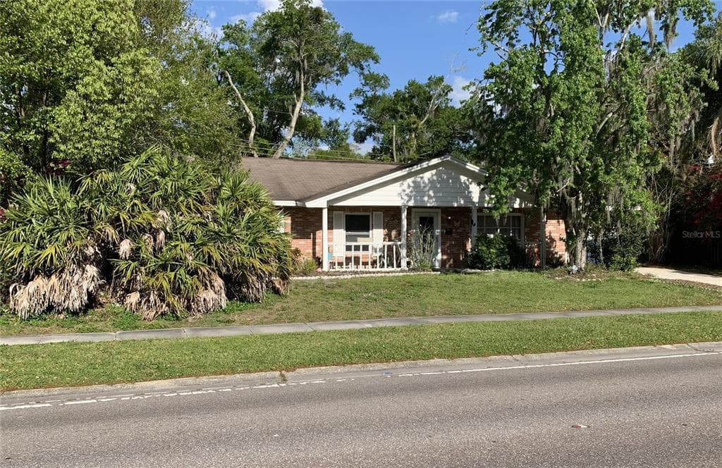 19109 SUNLAKE BOULEVARD LUTZ, FL 33558