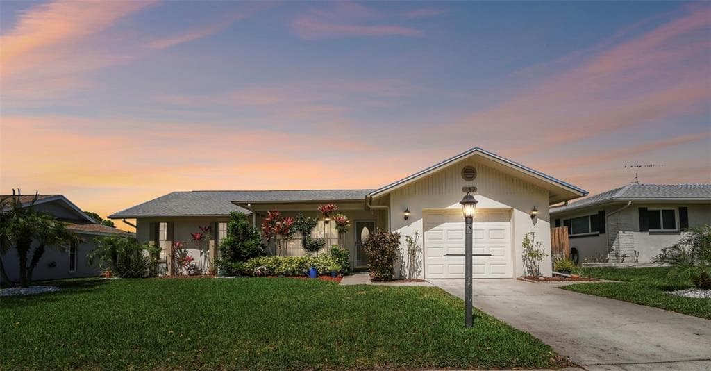 157 SEASIDE COURT PALM HARBOR, FL 34684