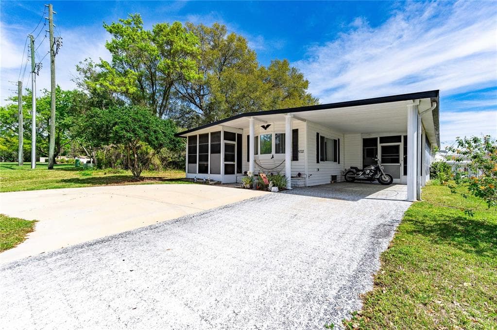 5722 DEAN DAIRY ROAD ZEPHYRHILLS, FL 33541