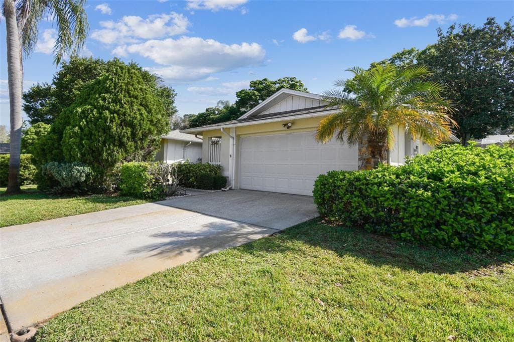 3547 GLOSSY IBIS COURT PALM HARBOR, FL 34683