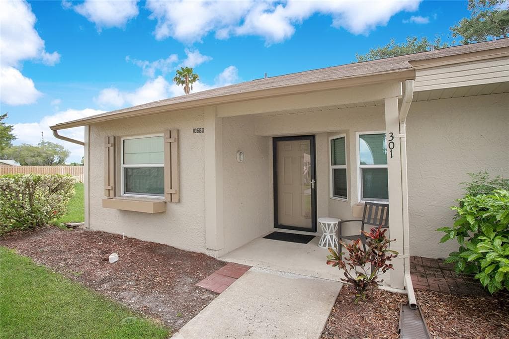 10680 43RD ST STREET N UNIT 301 CLEARWATER, FL 33762