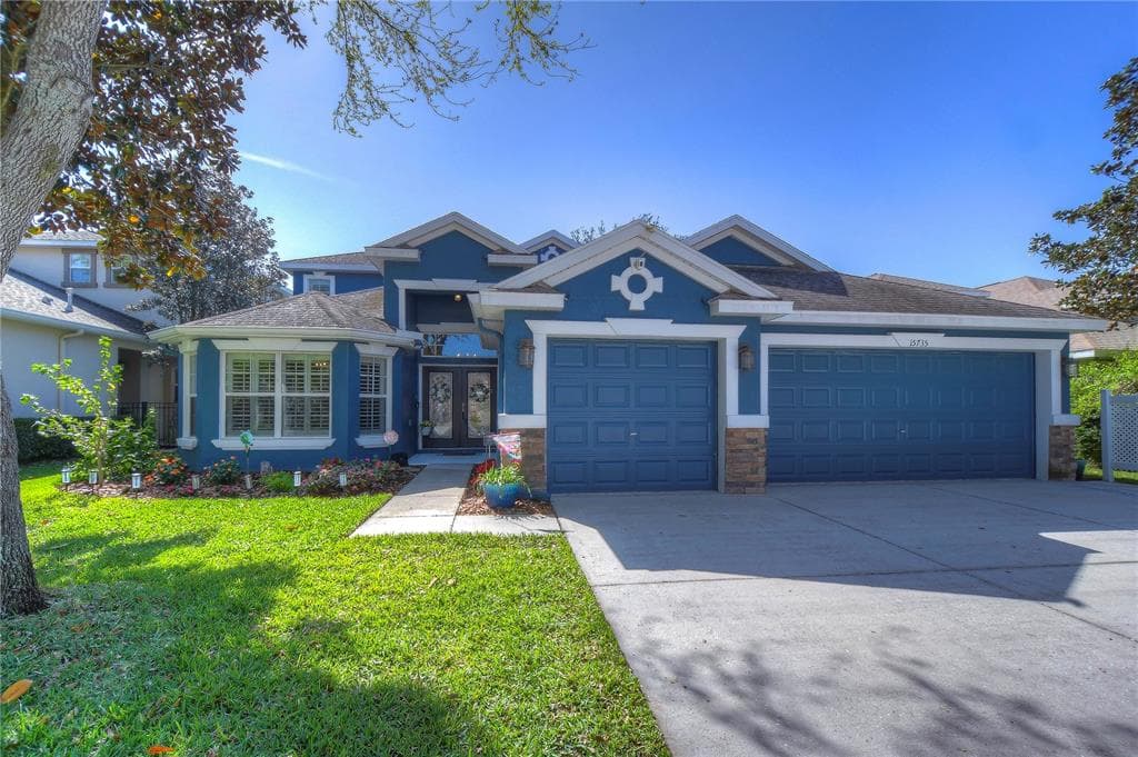 15735 STARLING WATER DRIVE LITHIA, FL 33547