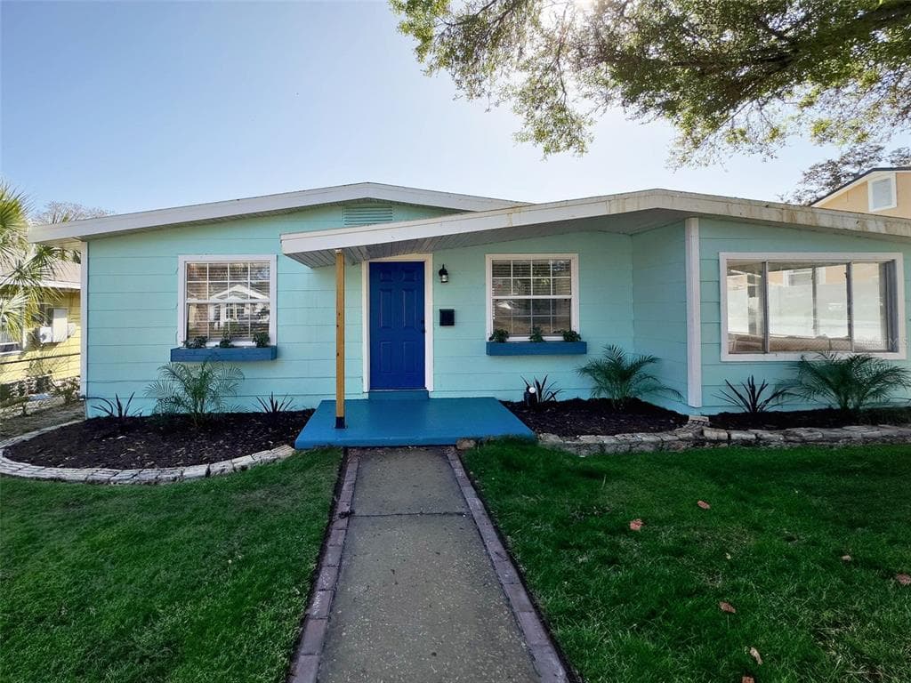 1840 43RD STREET S ST PETERSBURG, FL 33711