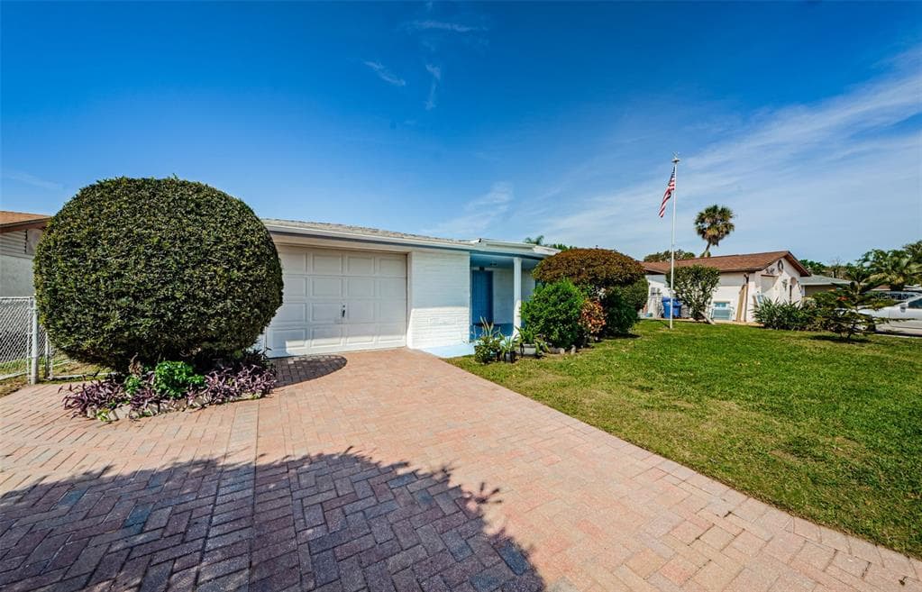 2633 ALBION STREET HOLIDAY, FL 34691