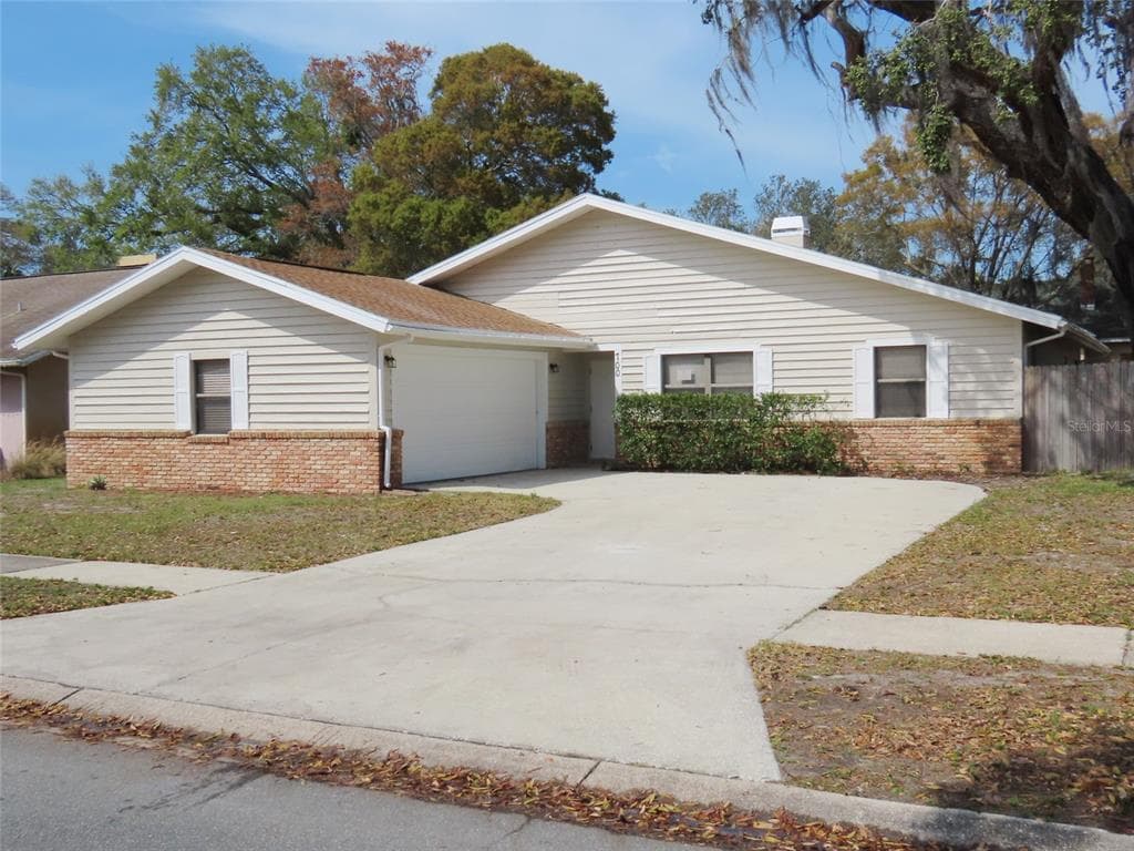 700 13TH COURT SW LARGO, FL 33770