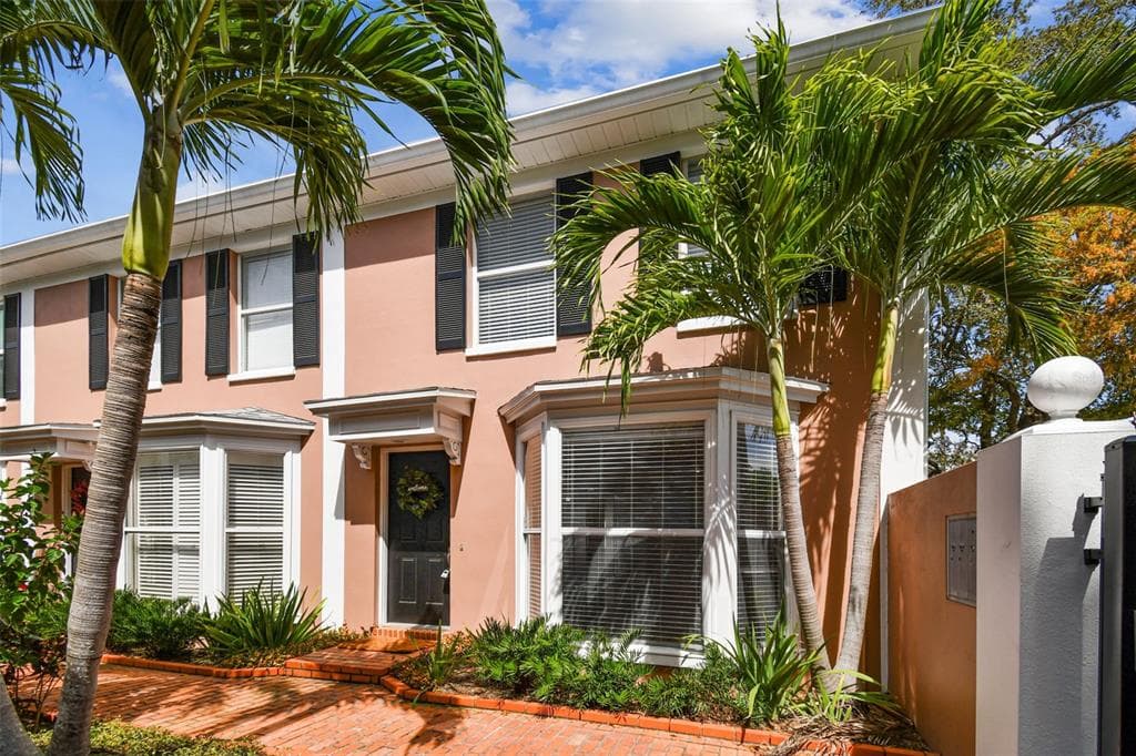 301 S BUNGALOW PARK AVENUE UNIT A TAMPA, FL 33609
