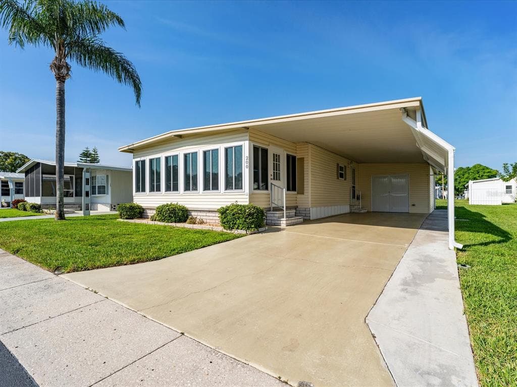 39820 US HIGHWAY 19 N UNIT 200 TARPON SPRINGS, FL 34689