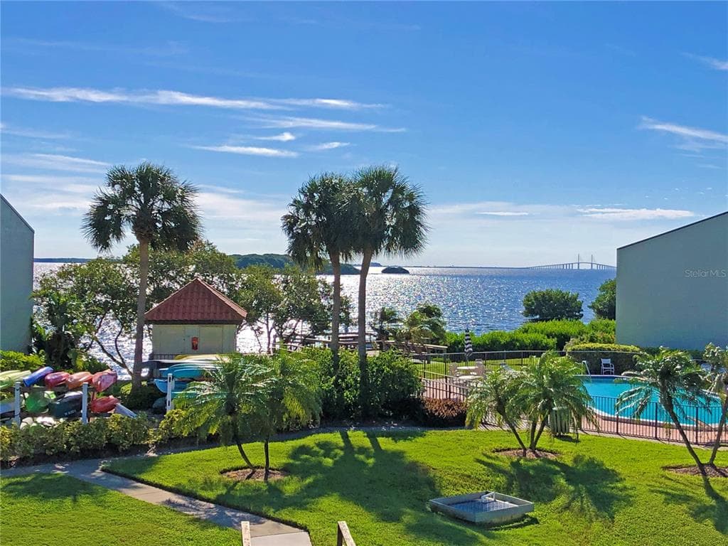 1515 PINELLAS BAYWAY S UNIT 56 TIERRA VERDE, FL 33715