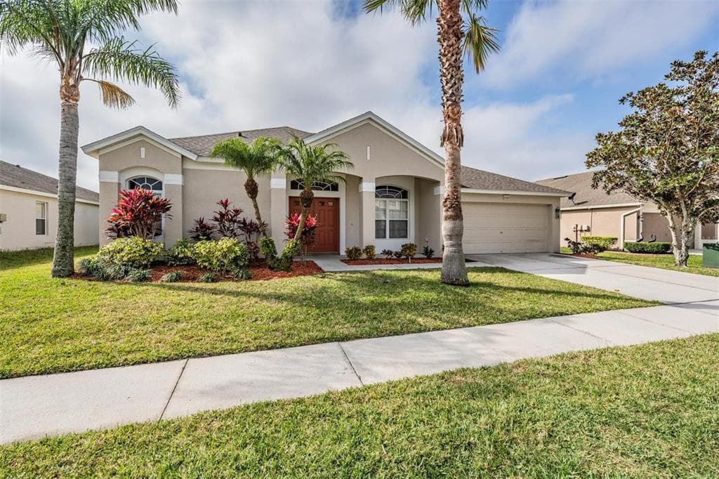 30404 COLTHURST STREET WESLEY CHAPEL, FL 33545