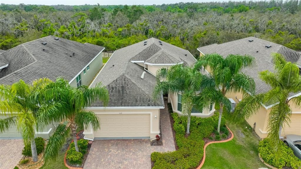 1519 EMERALD DUNES DRIVE SUN CITY CENTER, FL 33573