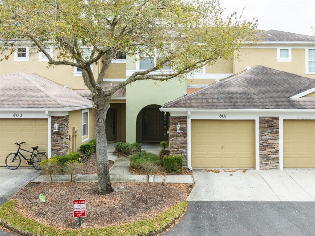 8171 STONE VIEW DRIVE TAMPA, FL 33647