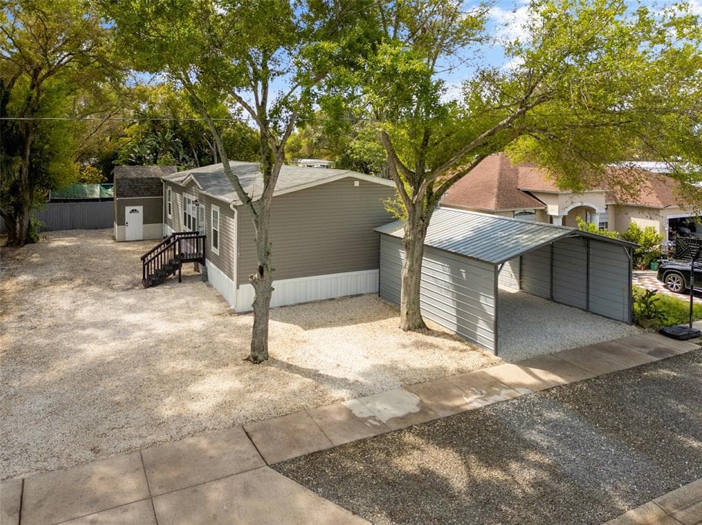 6074 109TH TERRACE N PINELLAS PARK, FL 33782