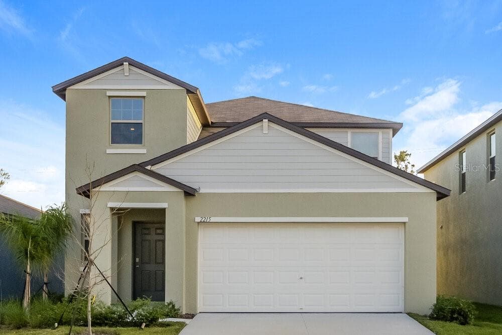 2215 TREESDALE AVENUE RUSKIN, FL 33570