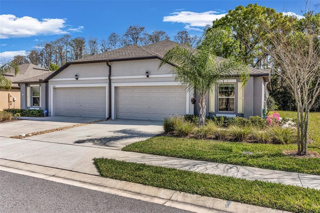 13352 CREST LAKE DRIVE HUDSON, FL 34669