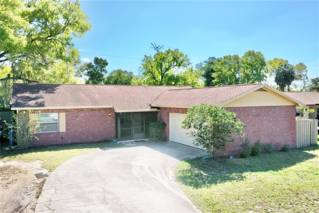 2211 TANGLEWOOD WAY BRANDON, FL 33511