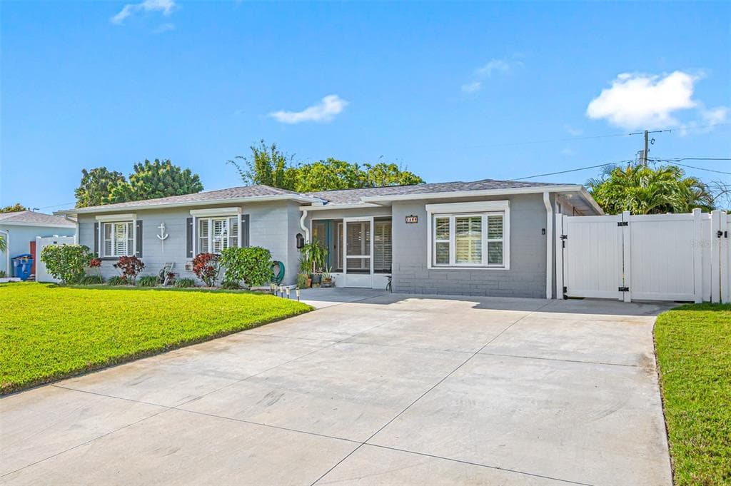 3600 26TH AVENUE N ST PETERSBURG, FL 33713