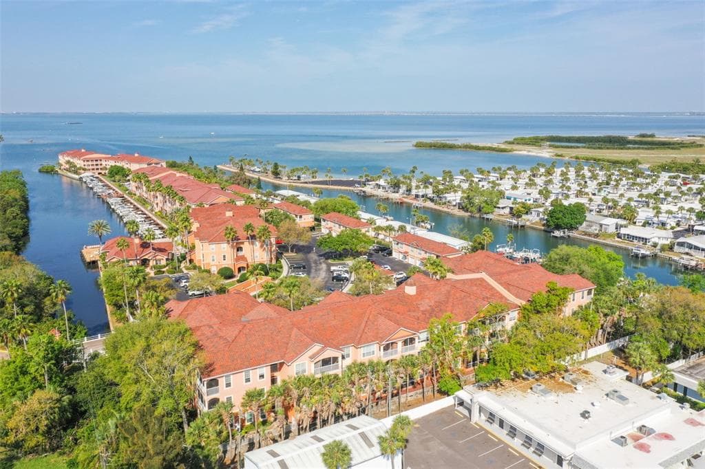 5000 CULBREATH KEY WAY UNIT 1-107 TAMPA, FL 33611