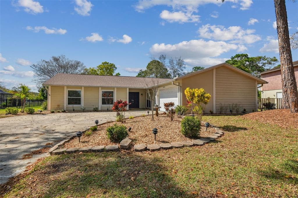 16216 W COURSE DRIVE TAMPA, FL 33624