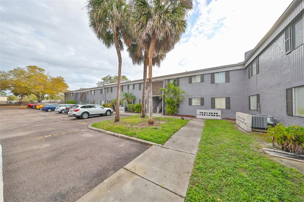4034 CORTEZ DRIVE UNIT C TAMPA, FL 33614