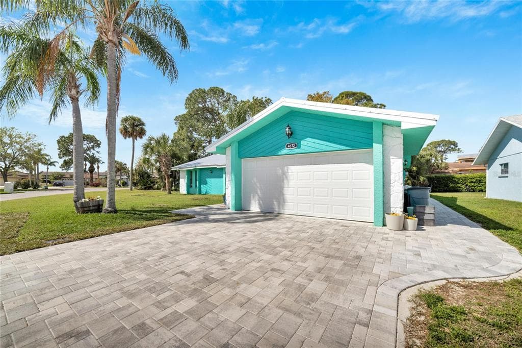 4672 DEWEY DRIVE NEW PORT RICHEY, FL 34652