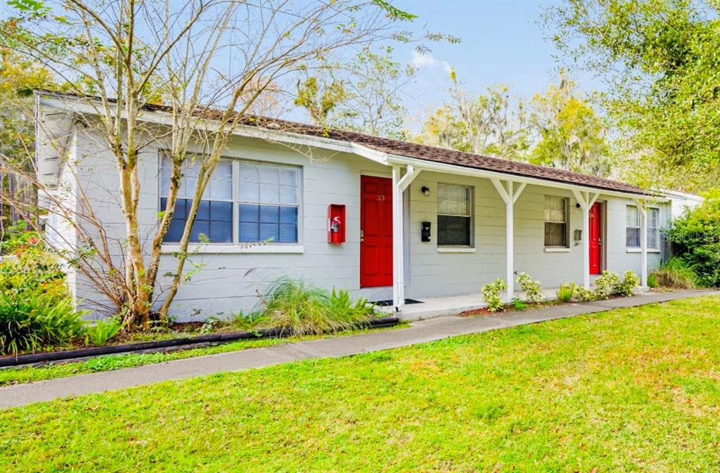 460 HALE AVENUE UNIT 1 BROOKSVILLE, FL 34601