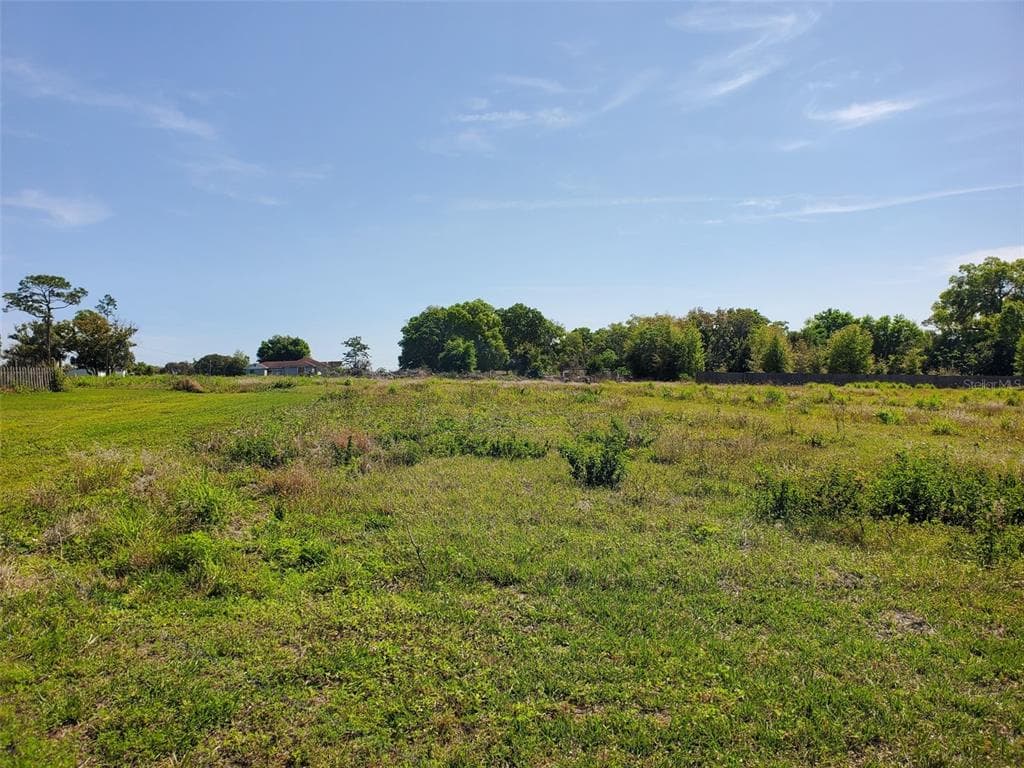 HYLAN STREET ZEPHYRHILLS, FL 33541