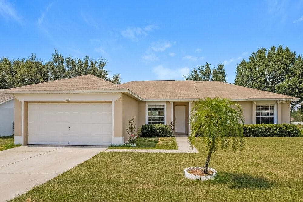 11832 FOXGLOVE DRIVE CLERMONT, FL 34711