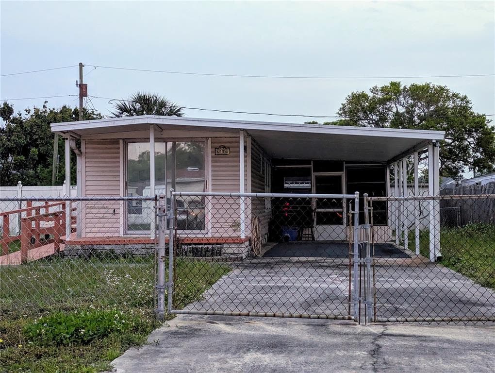 6176 109TH AVENUE N PINELLAS PARK, FL 33782